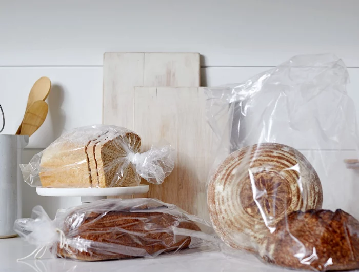 congeler du pain dans des sacs en plastique methode simple sans risques pour la santé