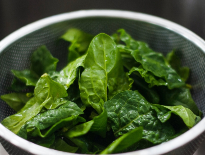 consommation legumes feuilles vertes epinards bienfaits nutriments