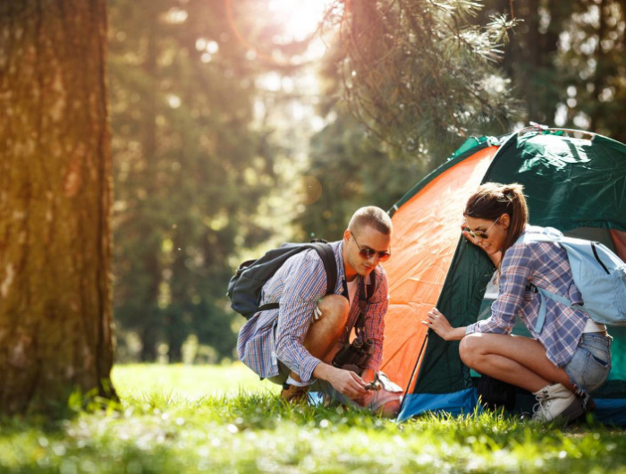 photo comment installer une tente de camping