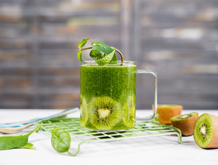recette smoothie legume facile feuille menthe boisson kiwi