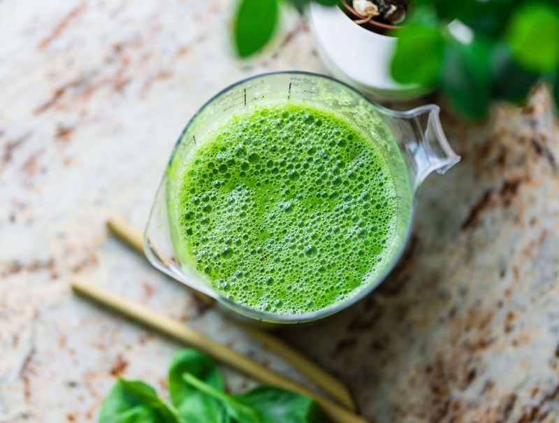 recipient smoothie legumes verts feuilles boisson detox smoothie bienfaits