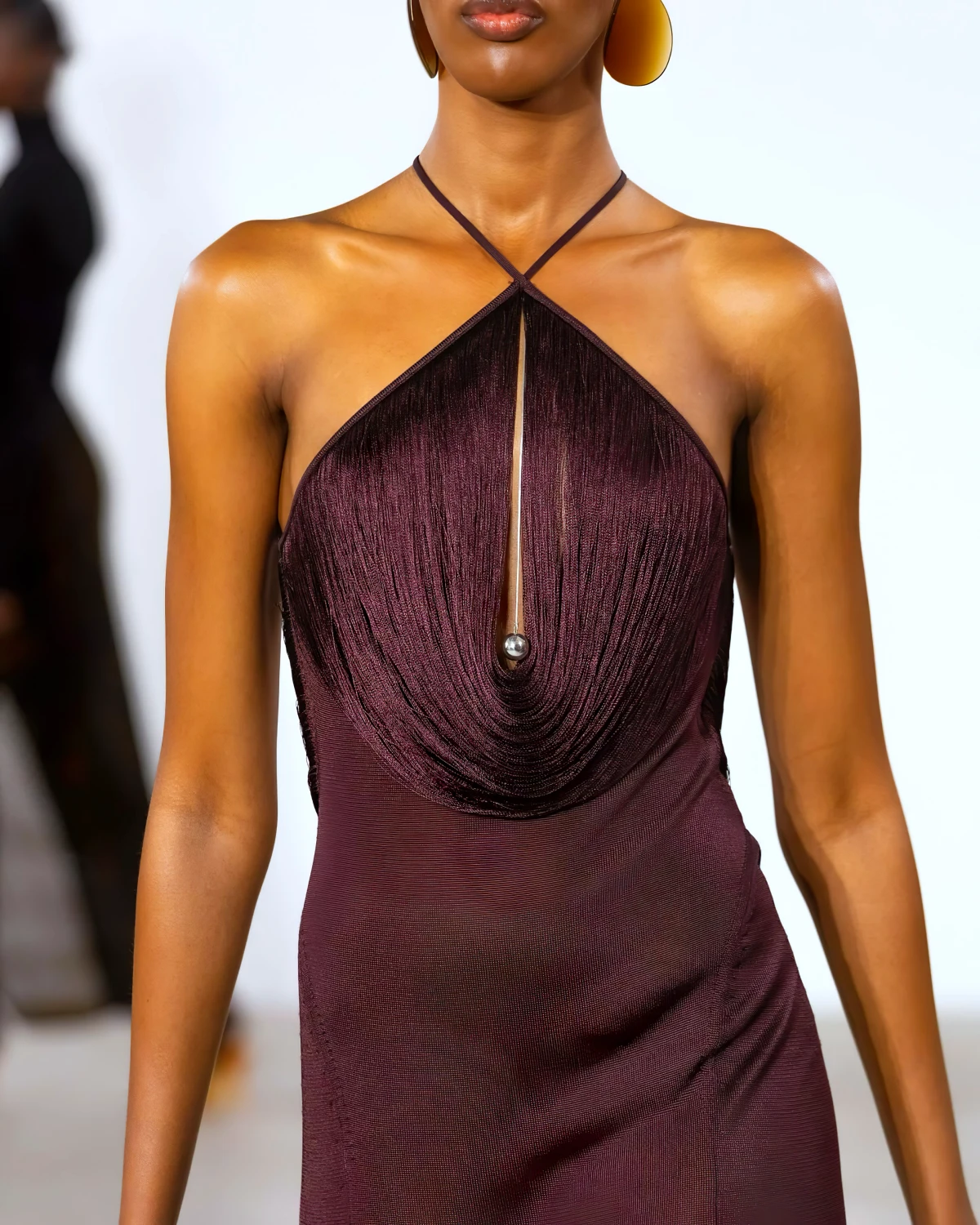 robe couture details couleur marron fonce