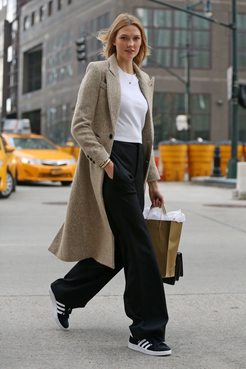 white t-shirt wide pants with basket long beige coat