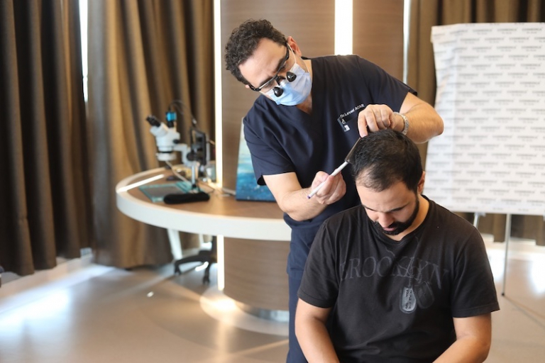 Le prix de la greffe de cheveux en Turquie