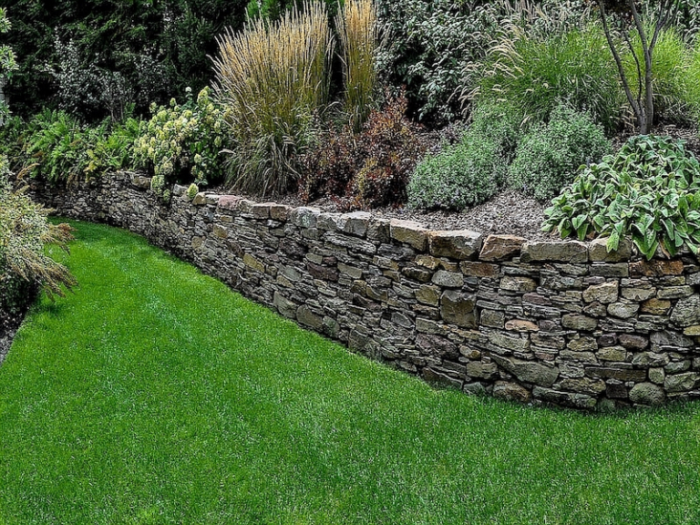 Faire une rocaille sans entretien – les meilleurs conseils pratiques et