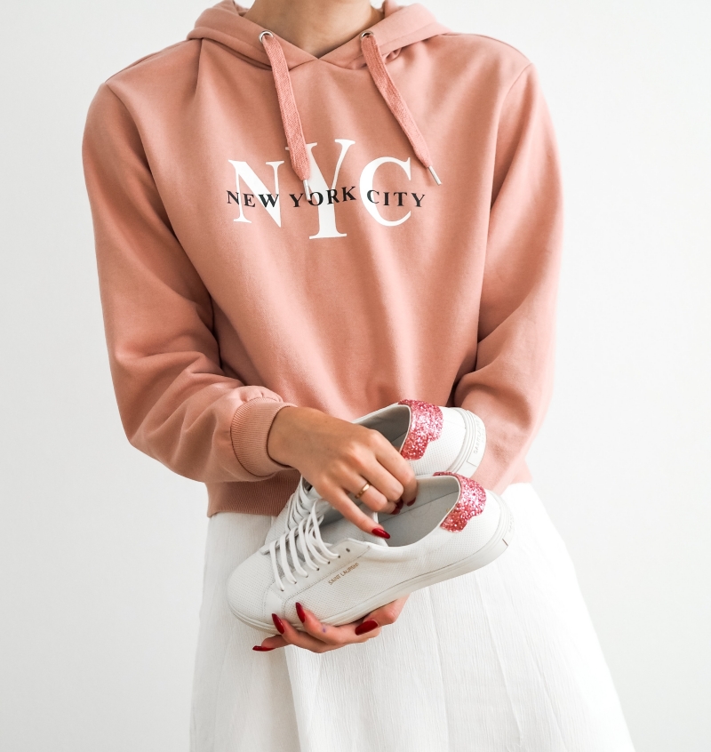 how to dress in a pastel peach hoodie