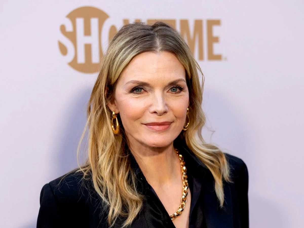 coupe cheveux fins femme 60 ans Michelle Pfeiffer