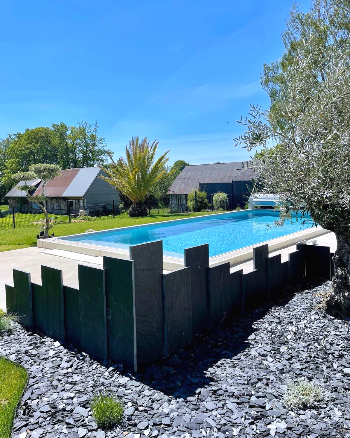 deco ardoise exterieur jardin piscine