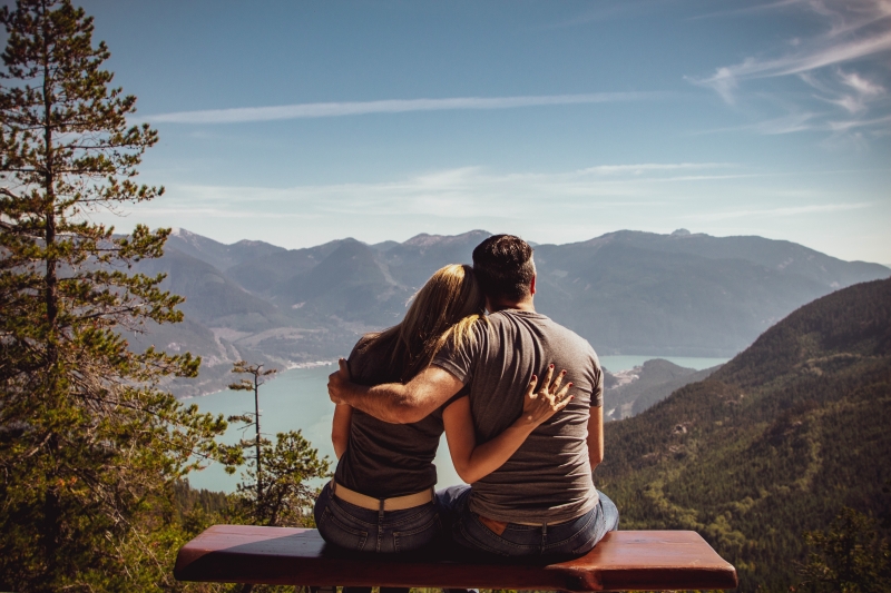 paysage vue montagne couple amour calme harmonie