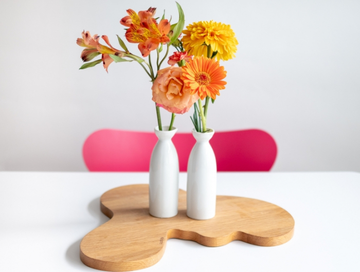 vase blanc chaise rose framboise decor cuisine