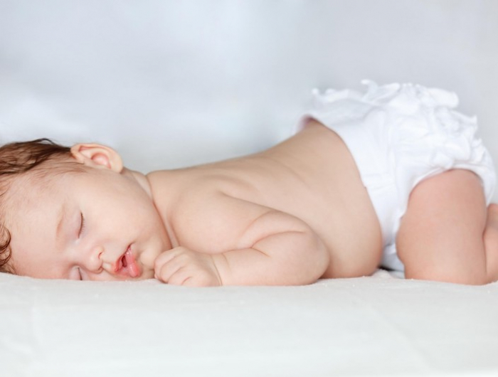 comment perdre du poids en une nuit bebe dormant sur le ventre
