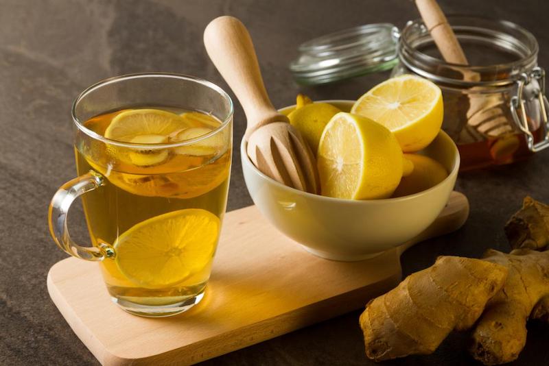 bicarbonate de soude et miel pour maigrir the qvec des citrons et gingembre