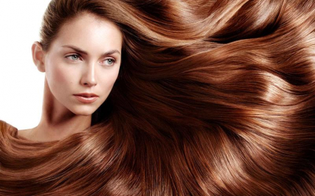 comment faire pousser ses cheveux rapidement et naturellement femme aux cheveux long et yeux verts