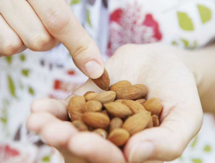 diminuer le taux de mauvais cholesterol manger des noix