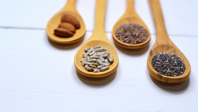 meilleur graine pour maigrir chia tournesol cuillere bois aliments metabolisme