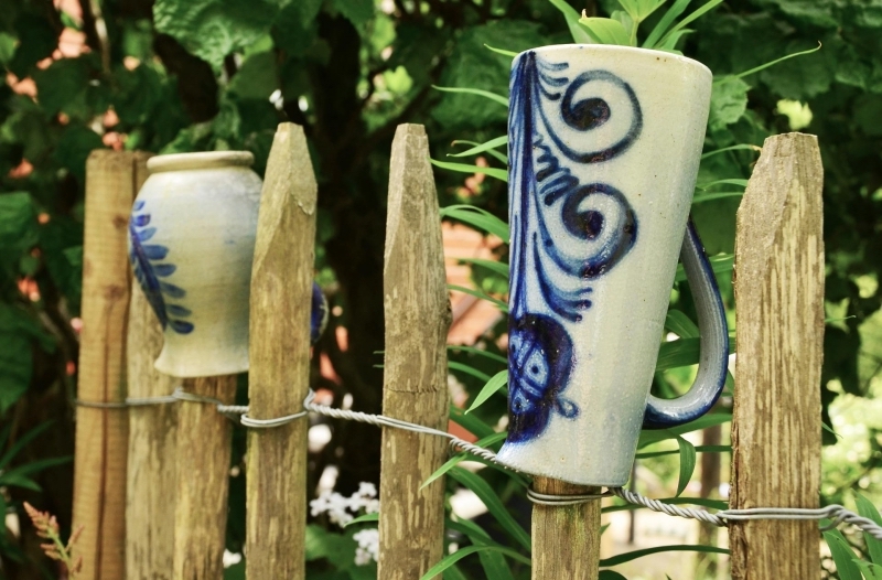 que faire de vieux vases projet diy facile jardinage ronds bois pointes