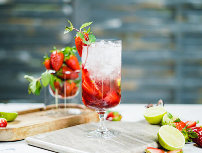 recette cocktail facile mojito fraise maison simple et rapide pour soirée apéritive
