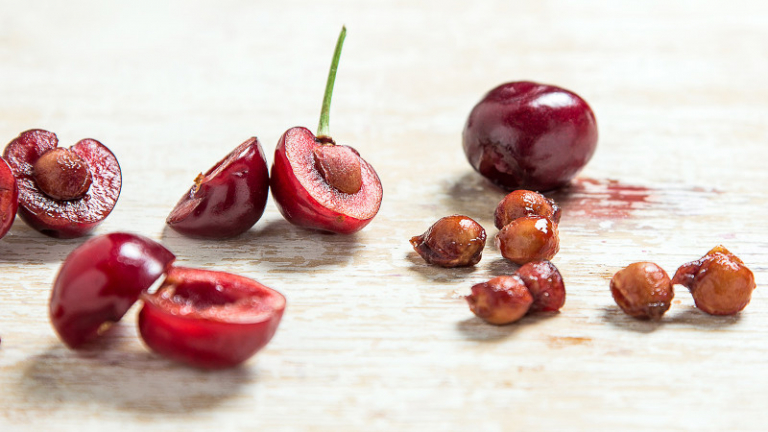 Que faire avec un noyau de cerise ? Ne le jetez surtout pas