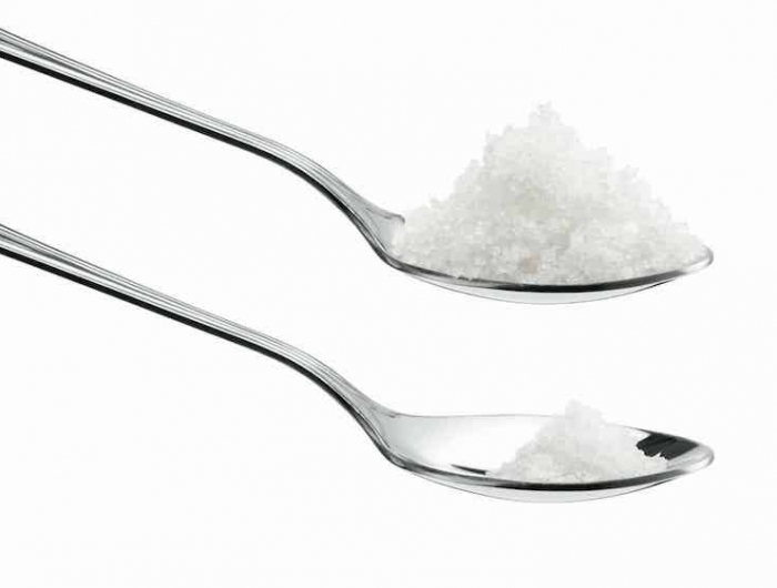 comment avoir des dents blanches cuilleres de bicarbonate et sel