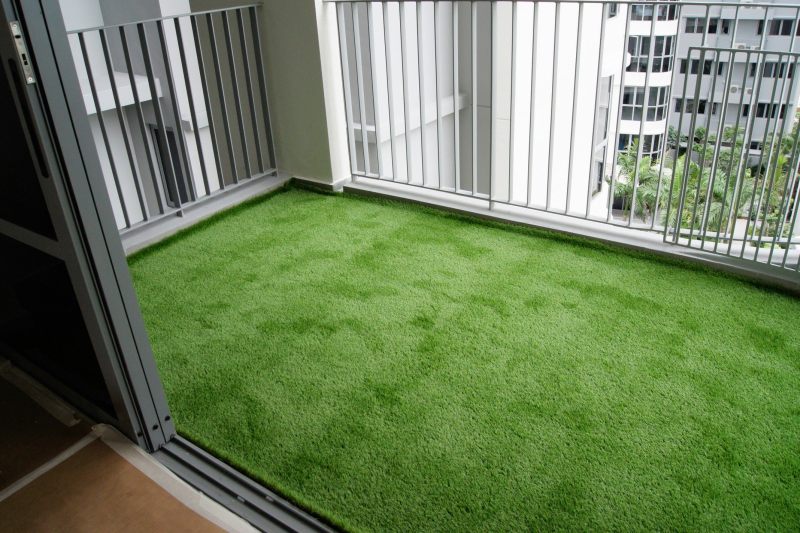 comment nettoyer une pelouse synthetique sur le balcon de l'appartement