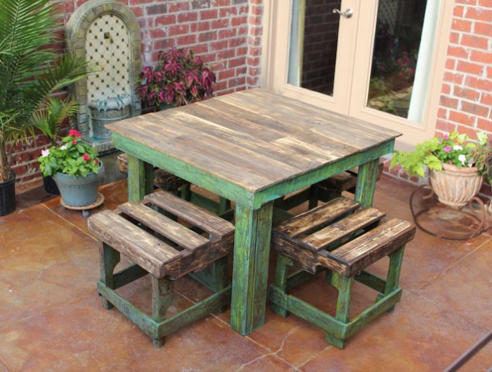 idee de salon jardin vintage table et chaise en bois verte