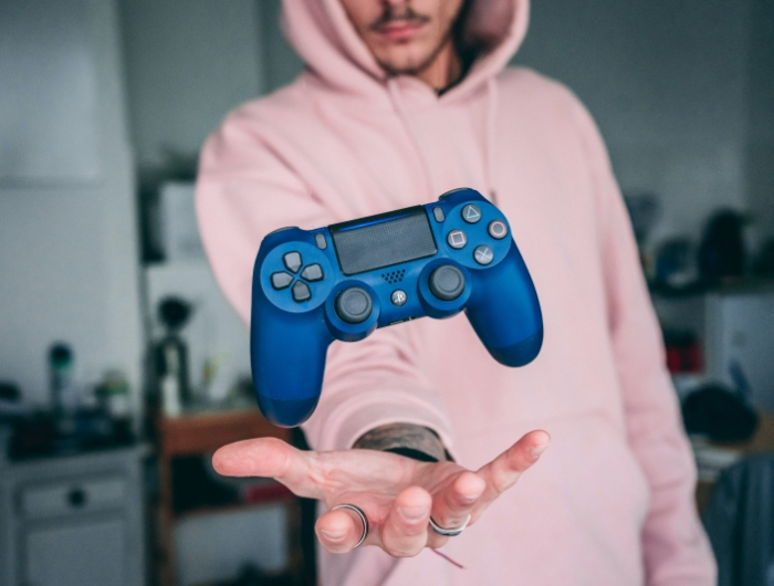 jeux manette bleue accessoire gaming ps plus conditions