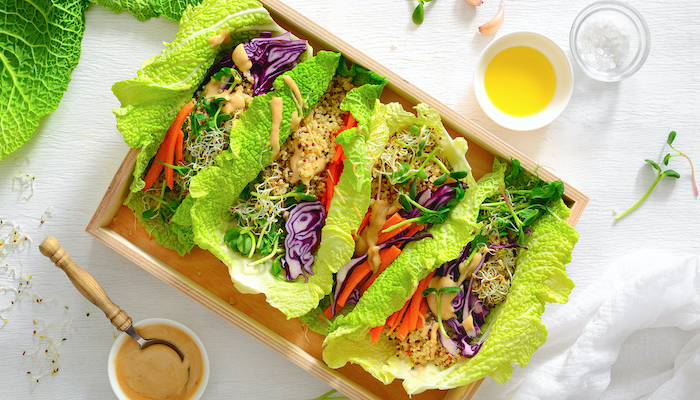 vegan detox spring rolls with quinoa, sprouts and thai peanut sauce