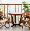 meuble bois rotin chaise table deco terrasse avec grands pots terre cuite