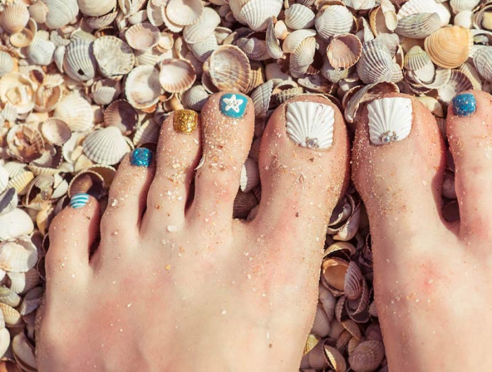 nail art sur ongles de pieds motif bord de mer exotique