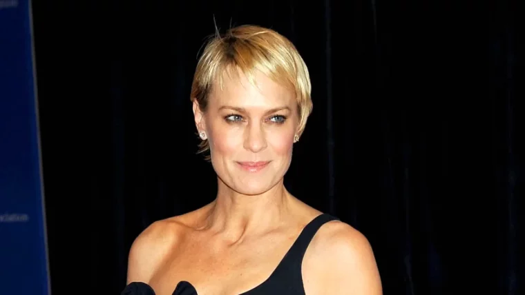 robin wright coupe de cheveux courte