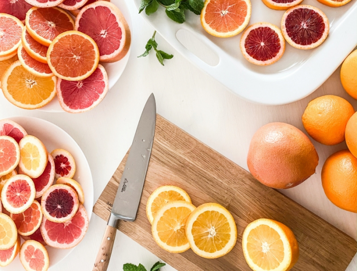 tranches citron agrume nettoyage couteau planche decouper