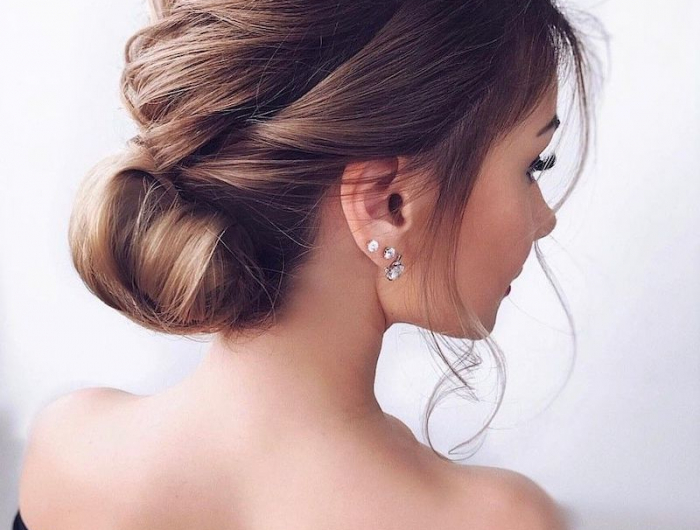 coiffure femme été 2022 épaisseur chignon bas