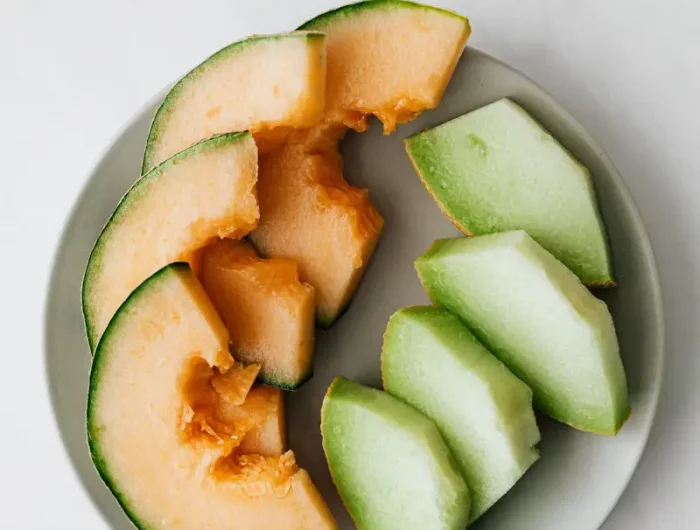 comment choisir un melon vert assiette ronde tranches fruit ete