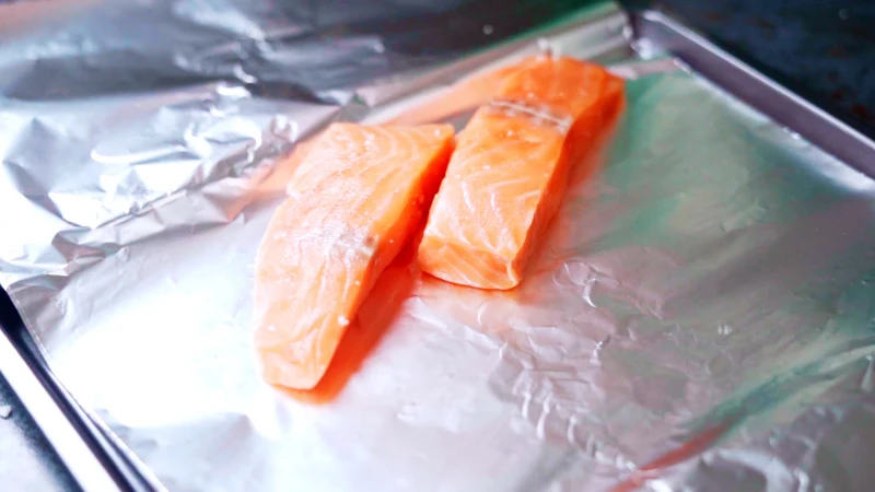 laxfiléer aluminiumfolie enkelt recept på bakad fisk