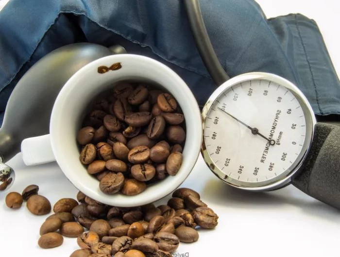 cafe et tension arterielle appareil a mesurer la tension sur grains de cafe