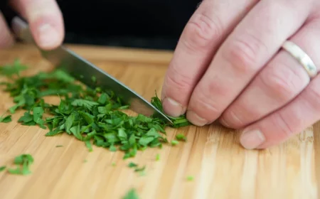 comment conserver persil au congelateur couteau hacher herbe