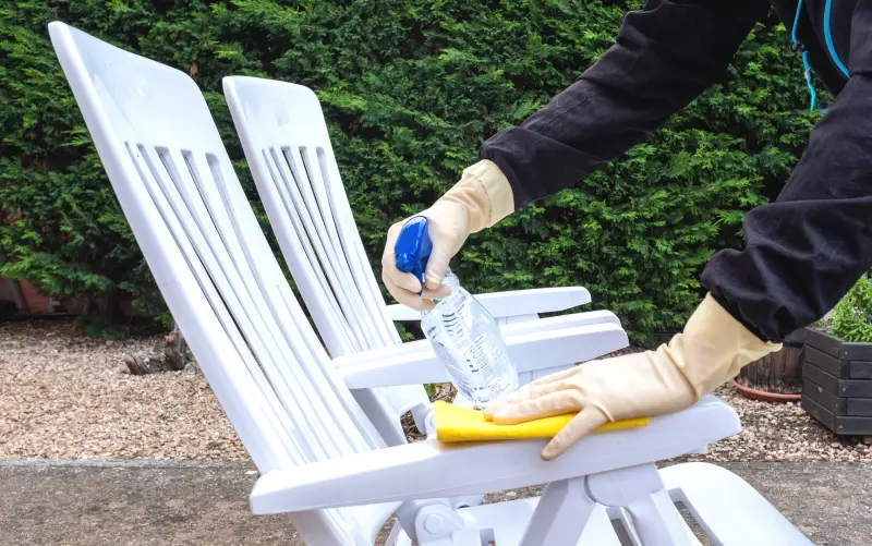 comment enlever des taches sur du plastique nettoyage de chaises longues