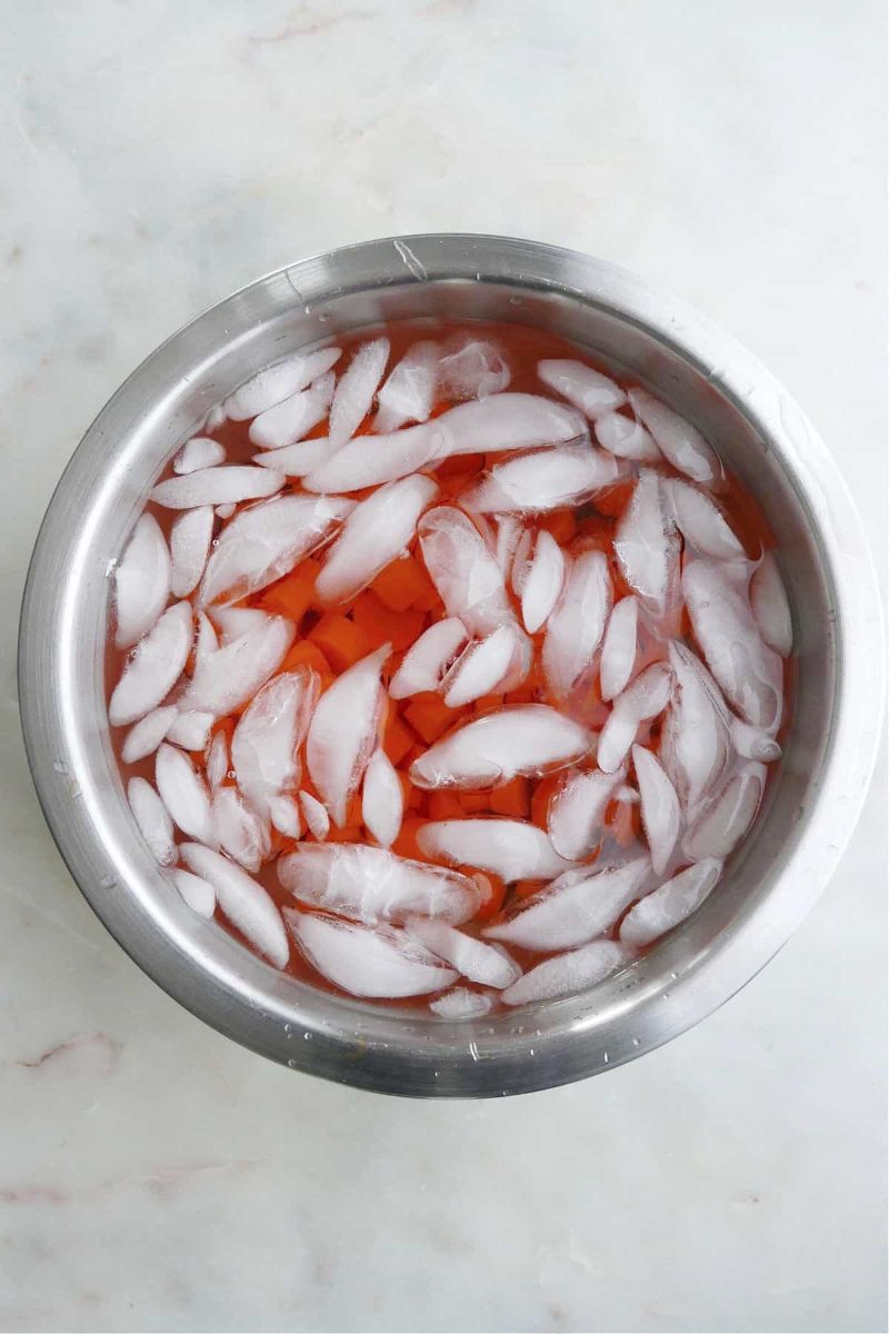 comment faire pour congeler des carottes mettre dans de l eau glacée