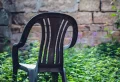 Comment nettoyer des chaises de jardin en plastique de couleur ?