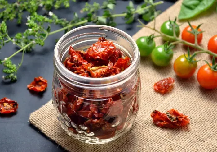 conservation tomates cerises un bocal en verre de tomates cerises