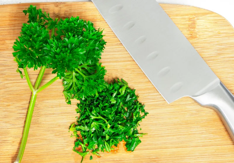 preserve parsley method knife cutting board
