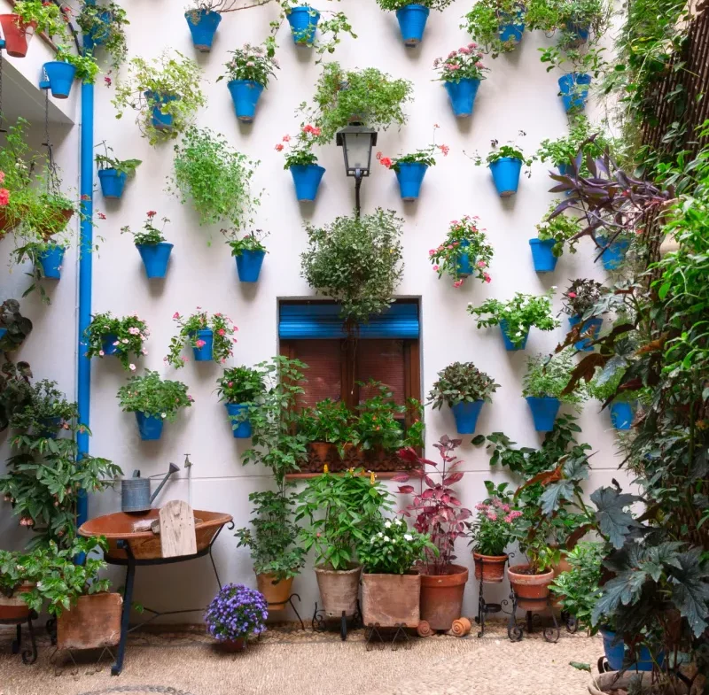 Other - Support mural pour parterre de fleurs suspendu plantes en pot de  fleurs - Pots, cache-pots - Rue du Commerce