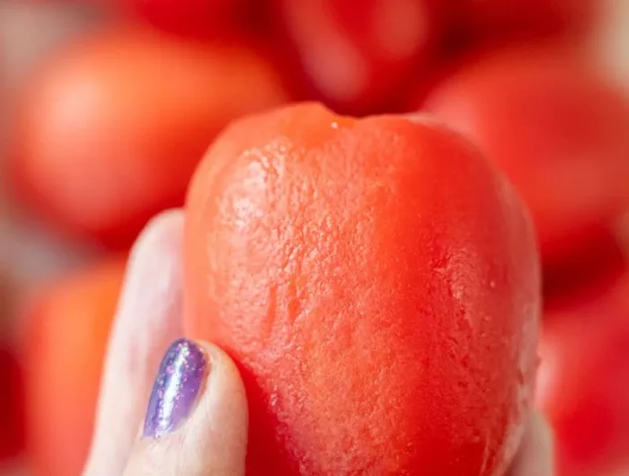 faire des conserves de tomates comment monder des tomates facilement sans stress