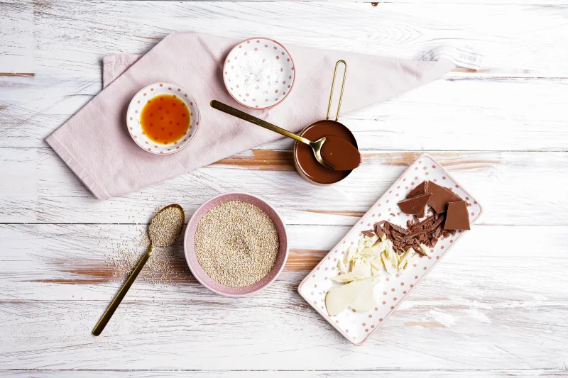 ingredients recipe vanilla quinoa chocolate bars spoon