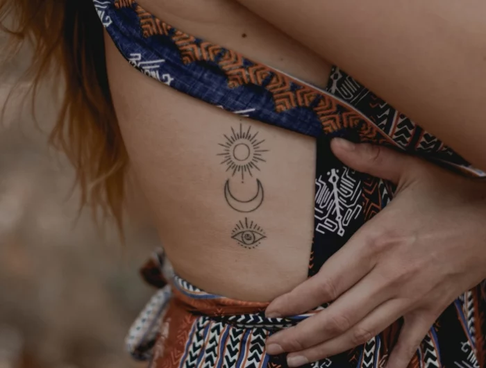 motif lune soleil symboles signe astrologique cancer tatouage