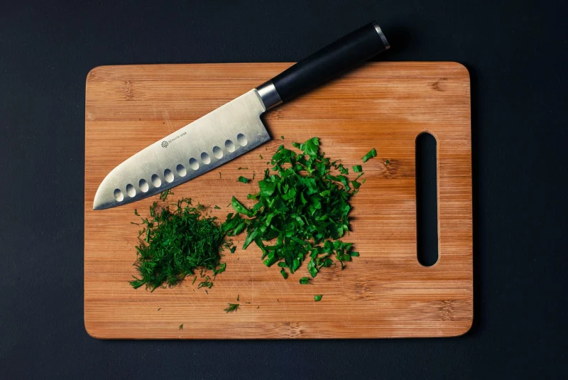 cutting board knife parsley ax technique