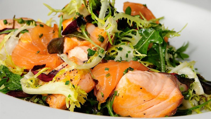 what summer salads will replace a simple and original salmon fusion dish