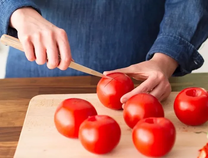 technique comment couper pour peler des tomates facilement eau bouillante