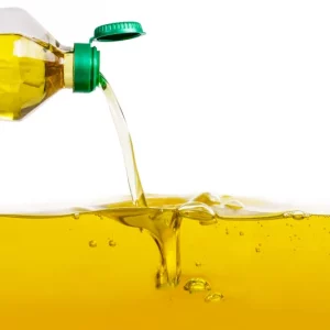 Comment correctement recycler l'huile usagée de friture et en faire des produits écolo ?