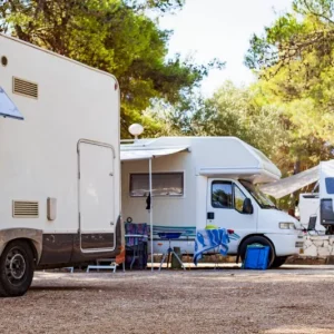 Location dans un camping : comment payer moins cher ?